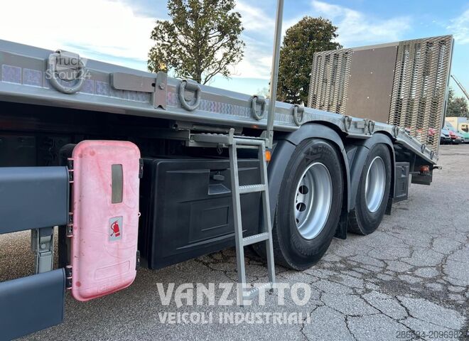 Plošča z rampami in žerjavom MAN TGS 35.360