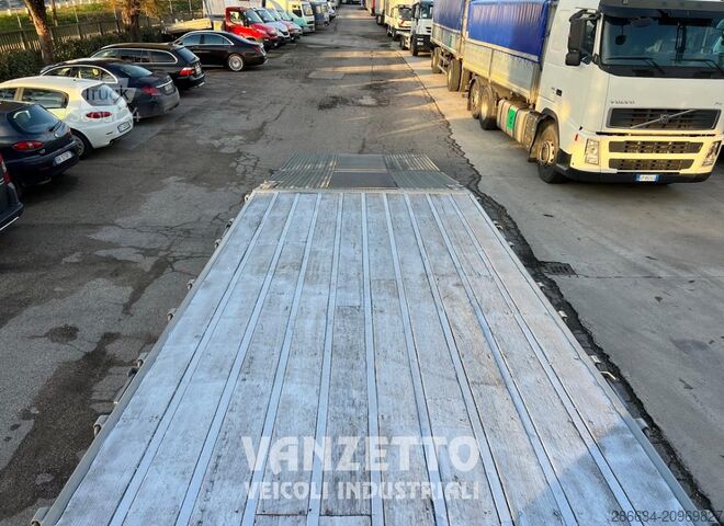 Plošča z rampami in žerjavom MAN TGS 35.360