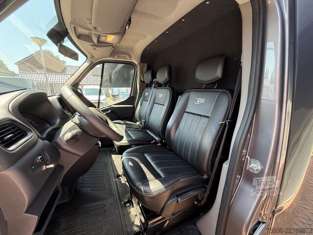 Transport de chevaux Renault Master STX S3 Paardenwagen Hengsten uitvoering ...