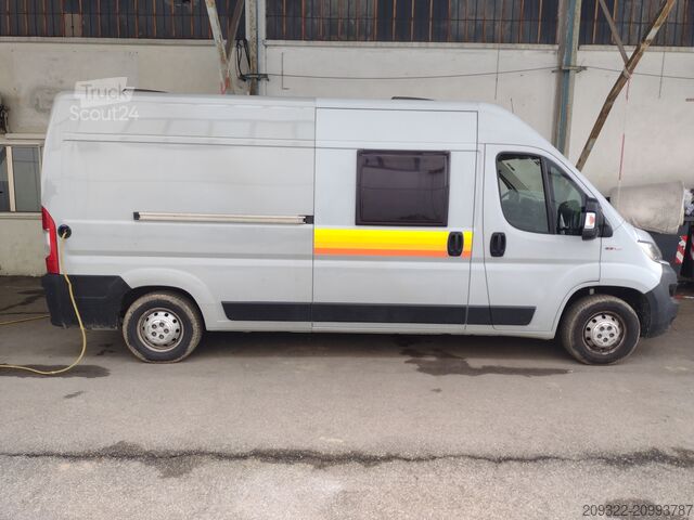 Caravan/camper Fiat Weinsberg Carabus 600 K | 4 posti letto | Completamente attrezzato