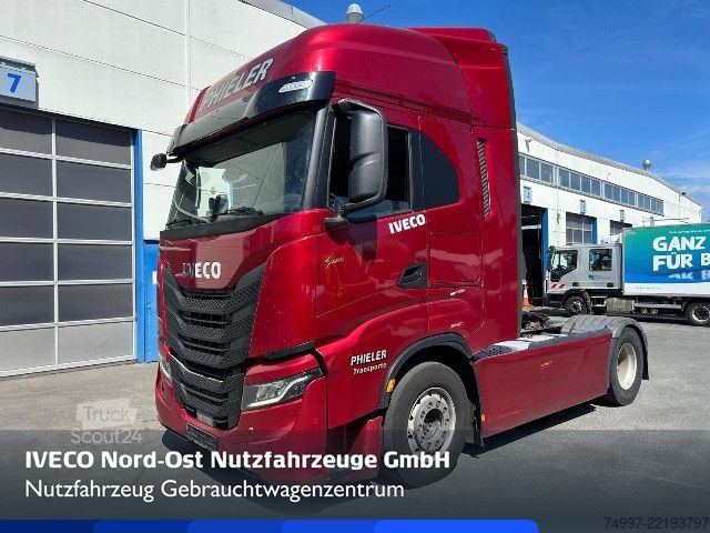 Стандартен влекач IVECO AS440S46T/P / Retarder / Leder