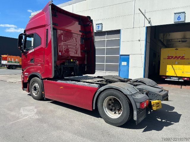 Стандартен влекач IVECO AS440S46T/P / Retarder / Leder