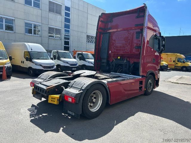 Стандартен влекач IVECO AS440S46T/P / Retarder / Leder