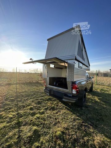 Pick-up skåpbil TOYOTA Hilux 2.4 4x4 Double Cab NESTLE TRAVEL MC