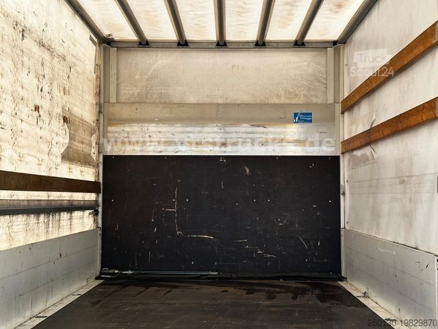 Transporter mit Pritsche & Plane DAF LF 210 4x2 Pritsche+Plane, Ladebordwand 7,5 t.