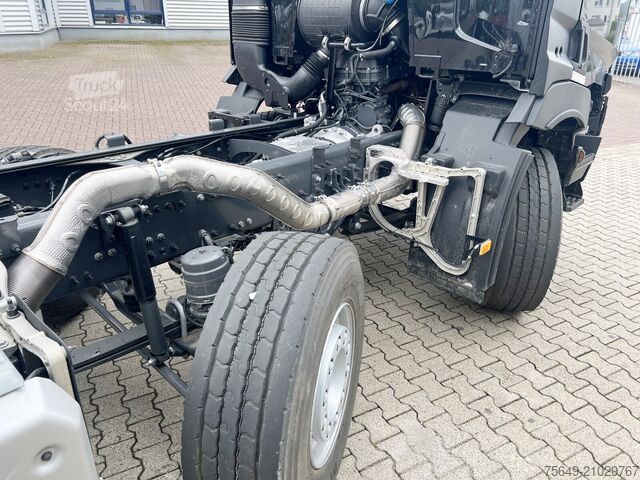 Châssis de camion Renault C 480 8x4 C 480 8x4