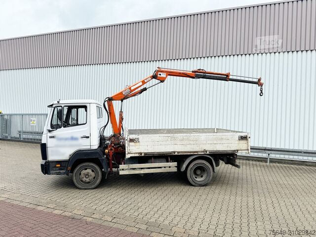 Camion équipé d'une grue Mercedes-Benz LK 814 4x2 LK 814 4x2, 6-Zylinder, Kran Tirre Euro 35
