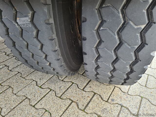 Lastbilchassi Mercedes-Benz NG 1928 A 4x4 NG 1928 A 4x4, V8-Motor, Standklima, Winterdienstaustattung