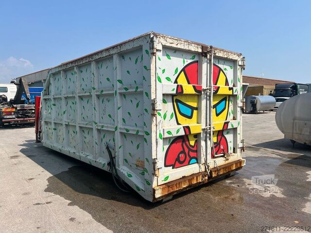 Kontejner s kavljem  CONTAINER SCARRABILE USATO A CIELO APERTO CON GRU