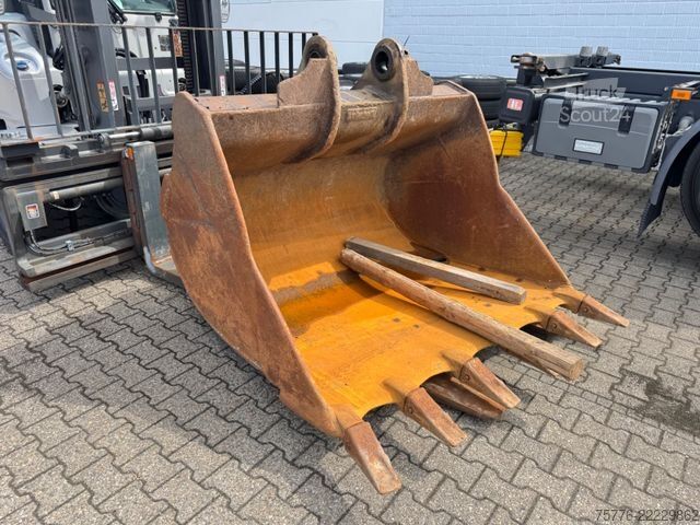 Kettenbagger KOMATSU PC 300 NLC-5K