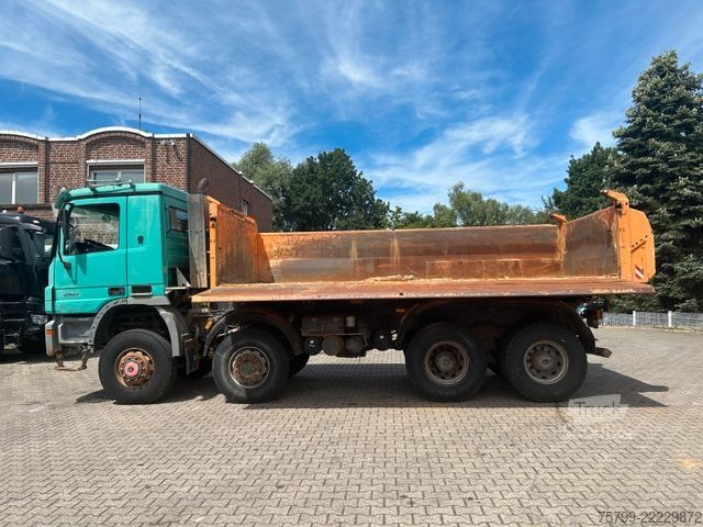 Τρίπλευρο ανατρεπόμενο φορτηγό MERCEDES-BENZ 4141 3Skipper mit Bordmatik 8x6