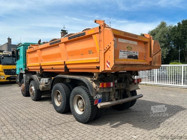 Τρίπλευρο ανατρεπόμενο φορτηγό MERCEDES-BENZ 4141 3Skipper mit Bordmatik 8x6