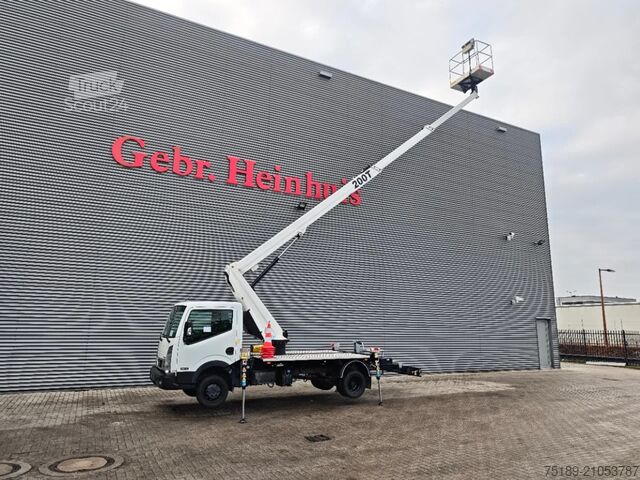 Plate-forme de levage Nissan Cabstar 35.13 NT400 GSR B200T