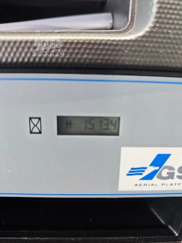 Plate-forme de levage Nissan Cabstar 35.13 NT400 GSR B200T