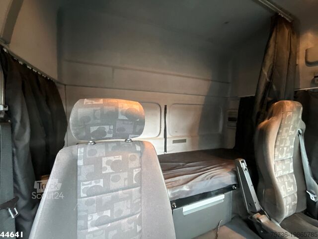 Vrachtwagen met kraan Mercedes-Benz Axor 1840 Euro 5 Palfinger 14 Tonmeter laadkraan