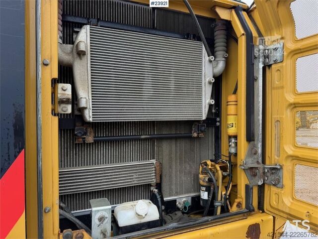 Vikšrinis ekskavatorius Caterpillar 324 EL