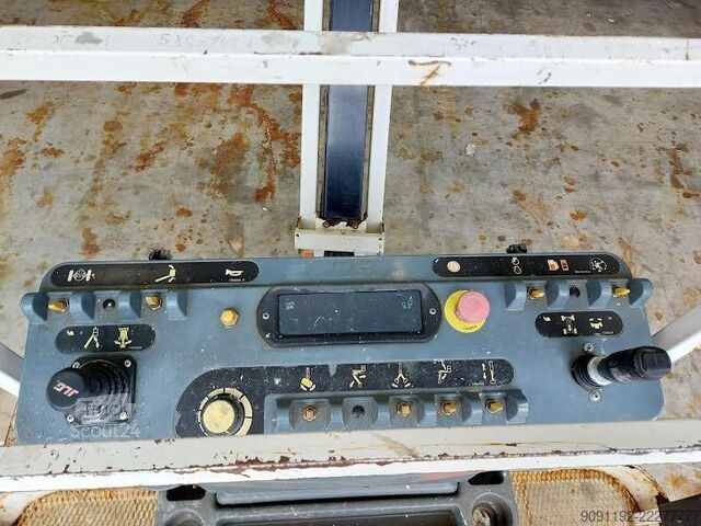Scharnierende telescopische hoogwerker JLG M600JP