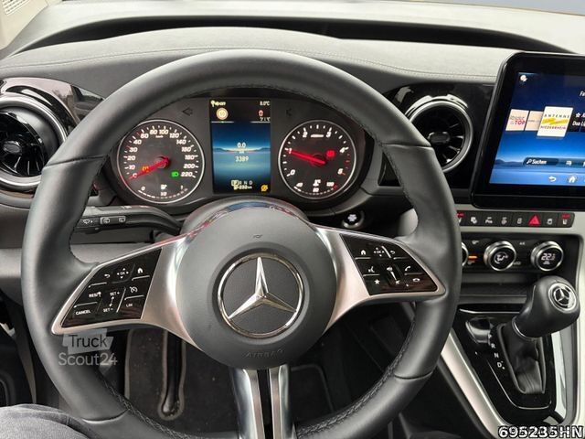 Minibus MERCEDES-BENZ T 180 d PROGRESSIVE *Automatik*LED*Navi*Kamera*