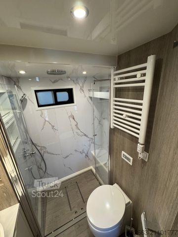 Cattle truck SCANIA Super P420 STX 5-6 Pferde mit Pop-Out & Push-Up