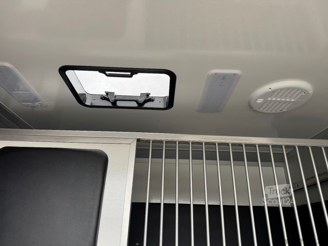 Veetransporter RENAULT Master ZF 9-GANG AUTOM. 2025er STX 5-Haras LONG