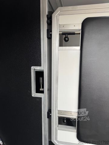 Veetransporter RENAULT Master ZF 9-GANG AUTOM. 2025er STX 5-Haras LONG