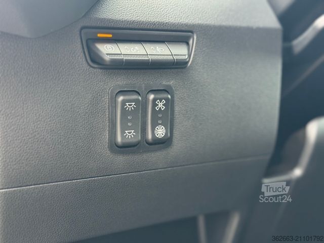 Veetransporter RENAULT Master ZF 9-GANG AUTOM. 2025er STX 5-Haras LONG