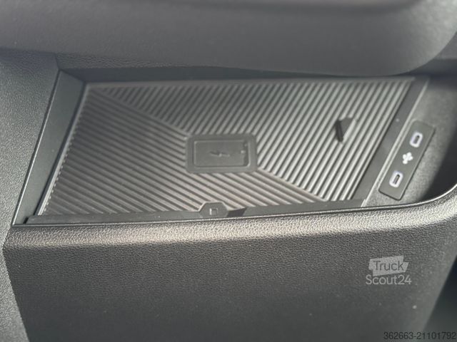 Veetransporter RENAULT Master ZF 9-GANG AUTOM. 2025er STX 5-Haras LONG