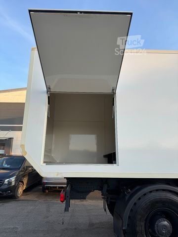 Wohnwagen/Wohnmobil MERCEDES-BENZ AXOR 18.29 A mit Pecocar Leerkabine