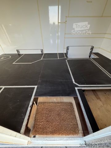 Wohnwagen/Wohnmobil MERCEDES-BENZ AXOR 18.29 A mit Pecocar Leerkabine