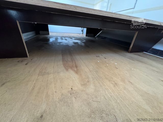 Wohnwagen/Wohnmobil MERCEDES-BENZ AXOR 18.29 A mit Pecocar Leerkabine