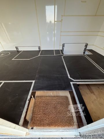 Spezial-LKW MERCEDES-BENZ AXOR 18.29 A mit Pecocar Leerkabine