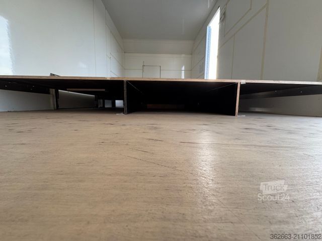 Spezial-LKW MERCEDES-BENZ AXOR 18.29 A mit Pecocar Leerkabine