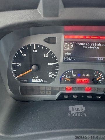 Spezial-LKW MERCEDES-BENZ AXOR 18.29 A mit Pecocar Leerkabine