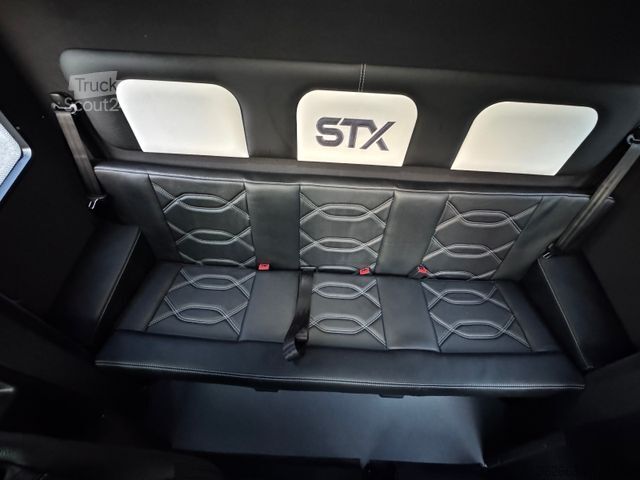 Veetransporter RENAULT Master ZF 9-GANG AUTOM. 2025er STX 5-Haras LONG