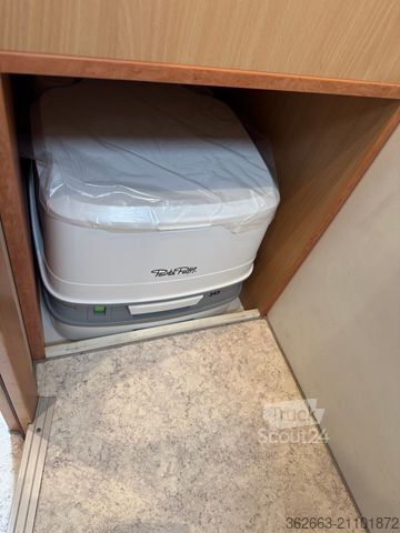 Viehtransporter MERCEDES-BENZ Atego Böckmann Kompakter Pferde-LKW mit Wohnung