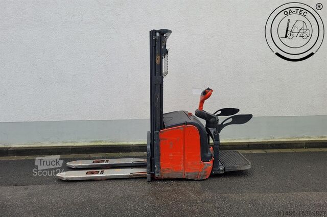 Στοίβαξη παλετών Linde L14APi