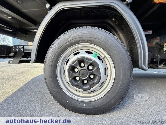 Kravas mikroautobuss ar pašizgāzēju IVECO Daily 35S16H3.0 A8Y D(oka) Henschel 3-Seiten