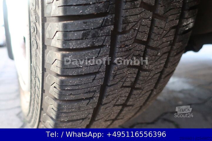 Пожарна кола VOLKSWAGEN T5 Transporter Hochdach lang/KTW/Klima/FN: A91