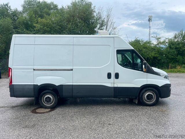 Izotermiczny van chłodnia IVECO Daily 35 S 160  Kühlkasten L3H2 ThermoKing Klima