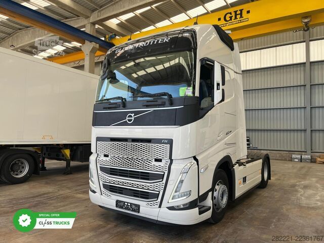 Standardní tahač VOLVO FH 460 Globetrotter XL i-Save SideSkirts