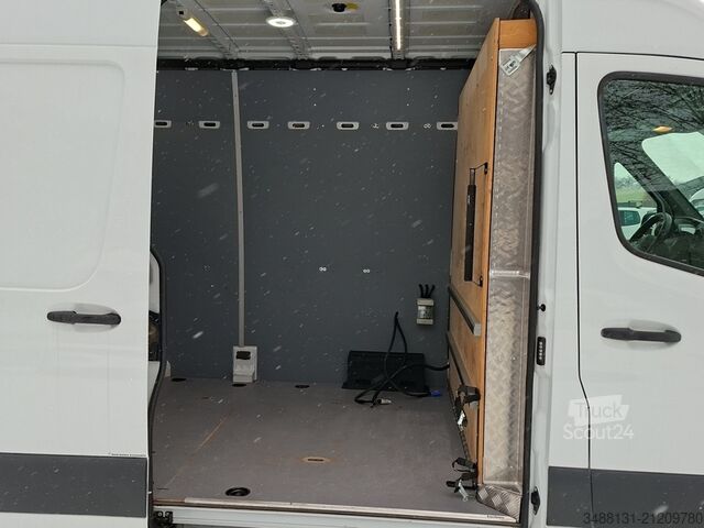 Panelová dodávka Mercedes-Benz SPRINTER 314 L2H2 AHK 2T STANDHZG KLIMA KAMERA