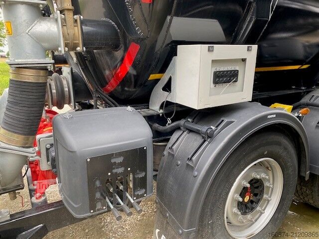 Recipient de transport FLIEGL Fliegl STF 30000l Truck Line Tridem