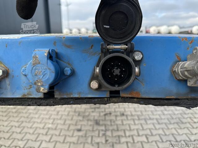 Přeprava kontejnerů Burg 20FT/3-axles / empty weight: 3.290kg / SAF DISC...