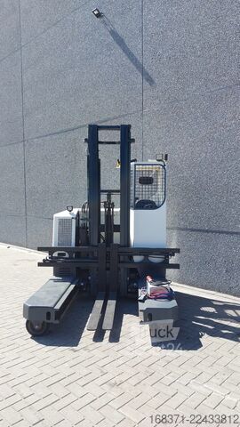 Carretilla retráctil de 4 vías Combilift 