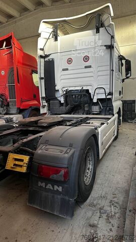 Standardni vlačilec MAN TGX