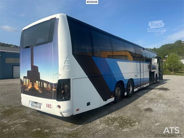 حافلة فولفو 9700H مع 54 مقعدًا مزودة بإطارات صيفية وشتوية Volvo 9700H bus w/ 54 seats w/ summer and winter tires