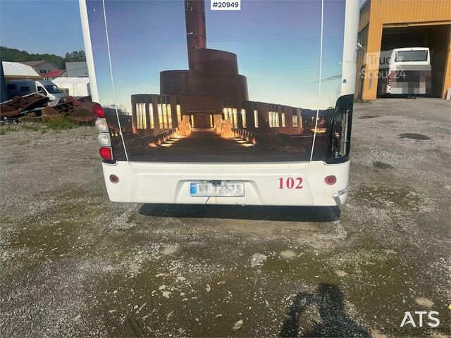 حافلة فولفو 9700H مع 54 مقعدًا مزودة بإطارات صيفية وشتوية Volvo 9700H bus w/ 54 seats w/ summer and winter tires