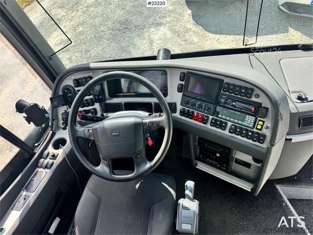 فولفو 9700 6x2 حافلة سياحية – 59 مقعدًا – يورو 6 شاهد الفيديو Volvo 9700 6x2 Coach – 59 Seats – Euro 6 WATCH VIDEO