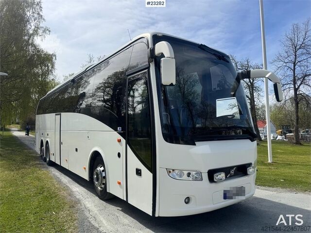 حافلة فولفو 9900 6x2 – 50 مقعدًا – يورو 5 شاهد الفيديو Volvo 9900 6x2 Coach Bus – 50 Seats – Euro 5 WATCH VIDEO