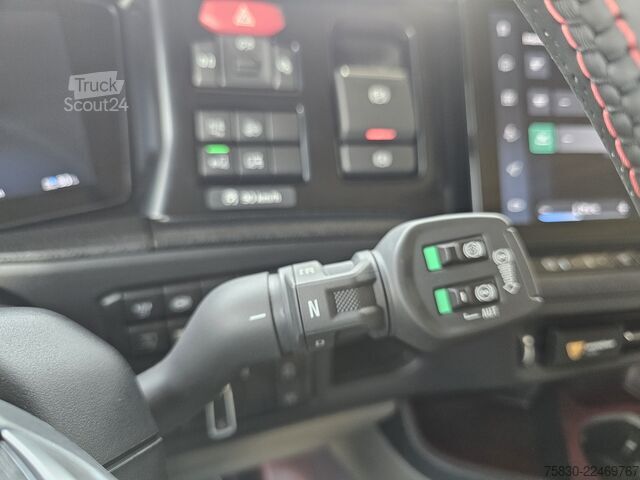 Standard-SZM Scania R590 V8 8x2 / HMF 9520 CRANE - JIB - WINCH / TR...